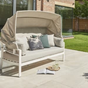 Norfolk Leisure Titchwell Garden Day Bed in White / Beige